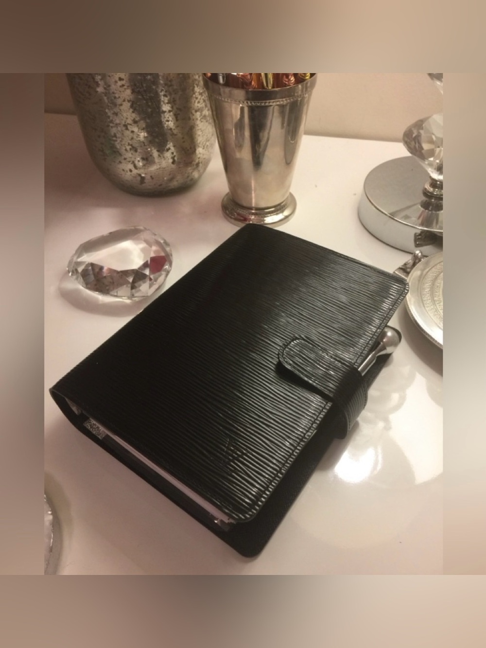 Gorgeous Louis Vuitton Black Epi Leather Agenda Planner